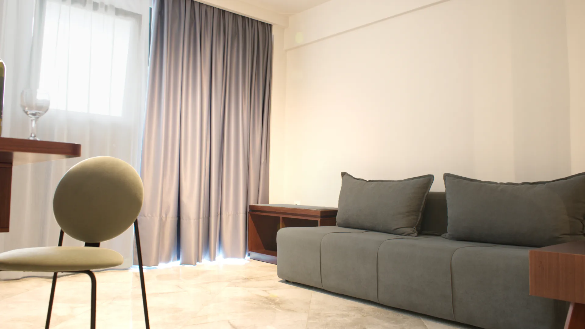 Apartments   B 005